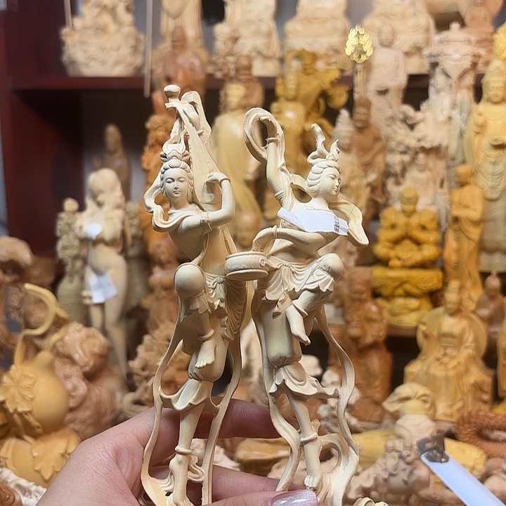 黄杨木黄杨木瑕疵飞天