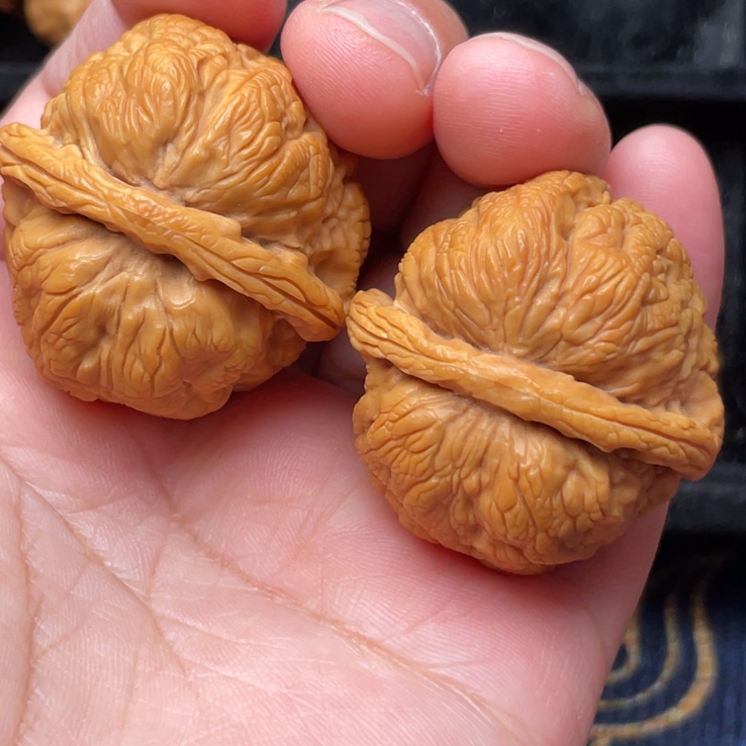 文玩核桃把件36尺寸蛤蟆头