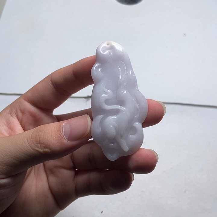 翡翠未镶嵌颈饰狐狸7