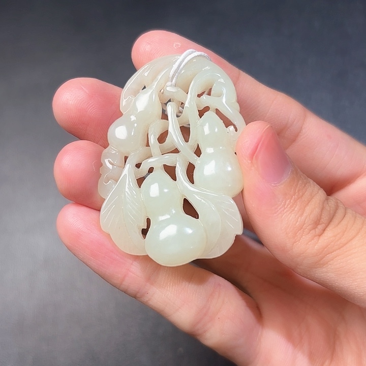 和田玉挂件未镶嵌雨*