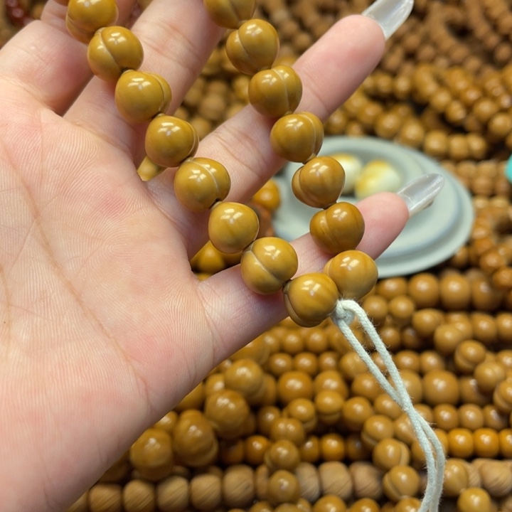 快***鱼核桃微瑕小屁桃手持