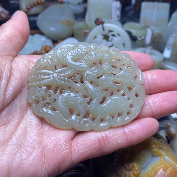 和田玉挂件未镶嵌