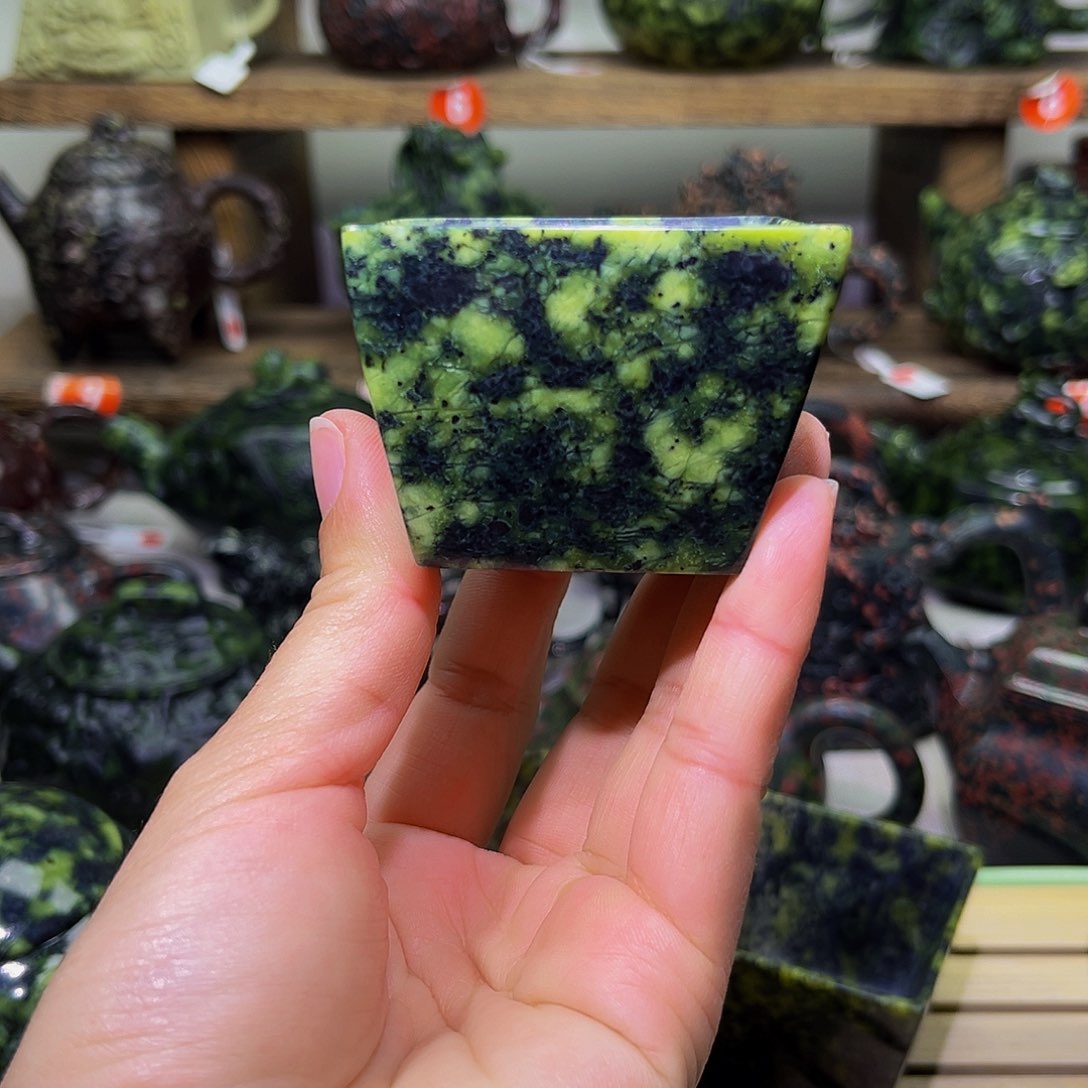 藏玉药王石精品杯60cc