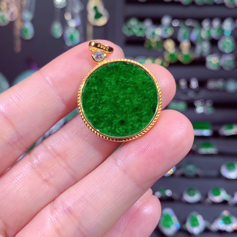 【闪购商品】翡翠颈饰未镶嵌余****己翡翠