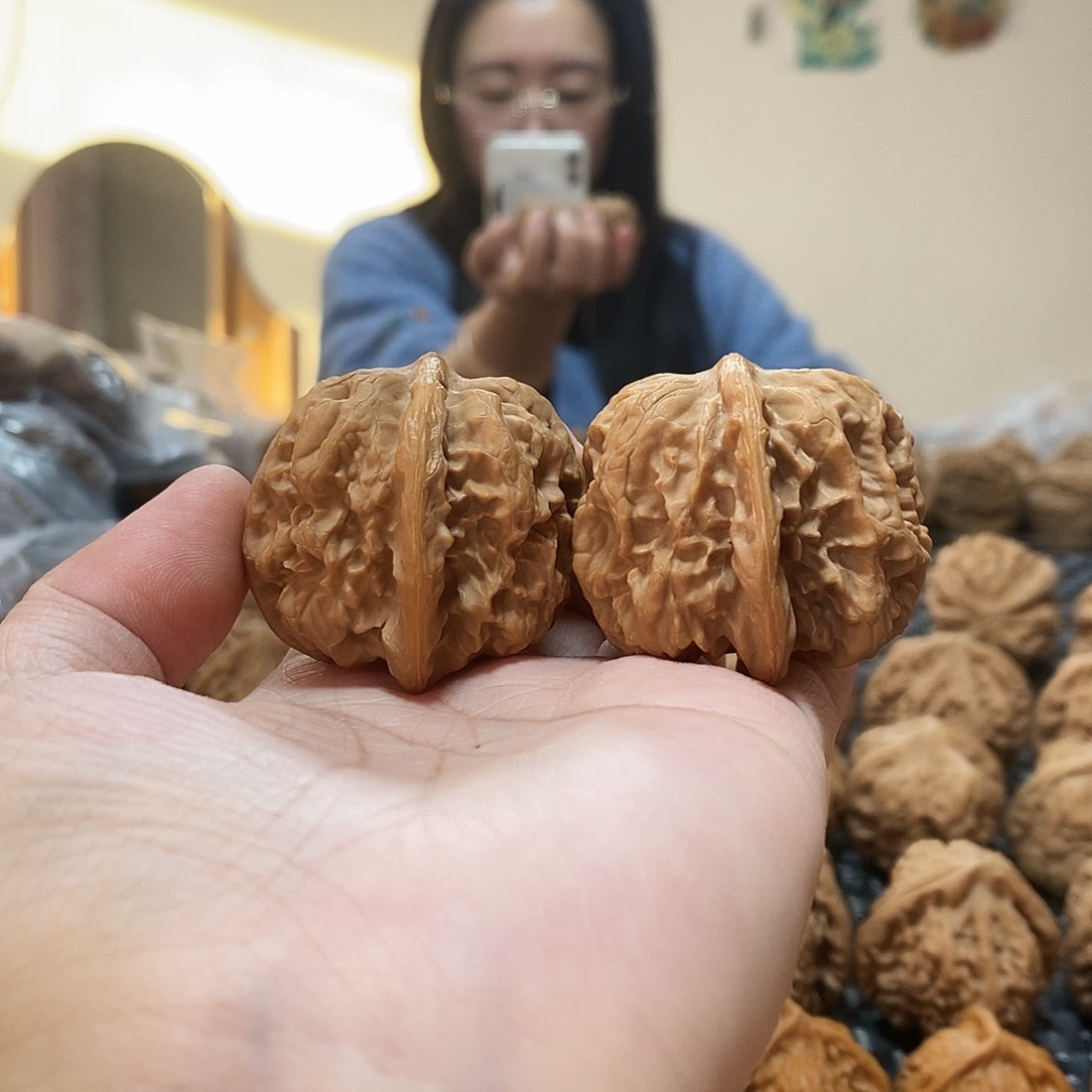 吊坠桃核方块37修