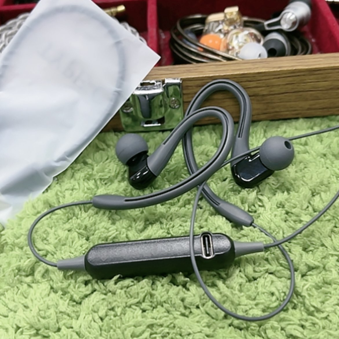 【闪购商品】95新bt232i二代