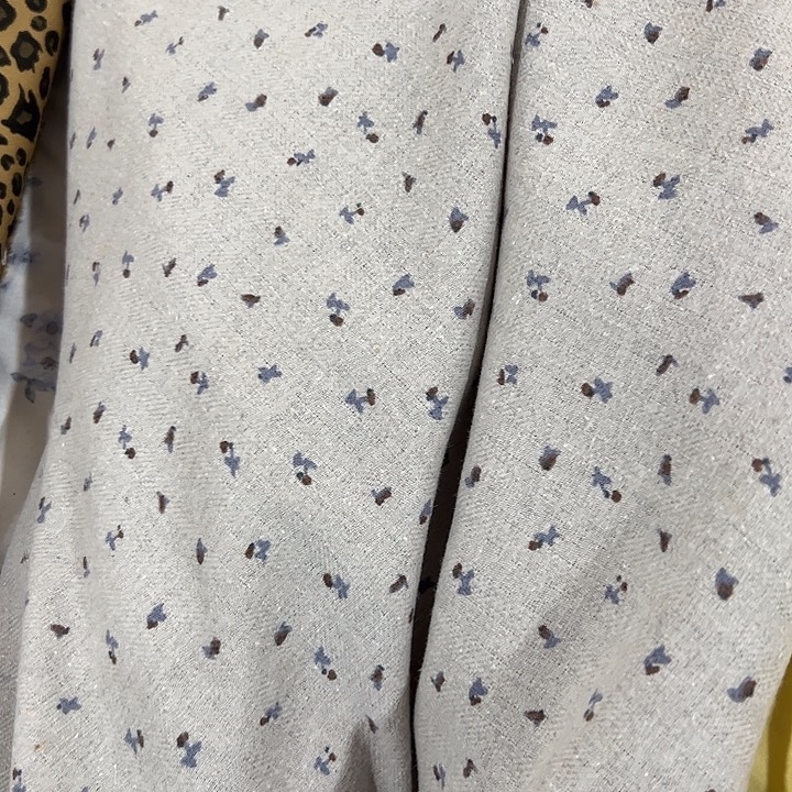 兴***-无纺布涤棉磨毛碎花3m