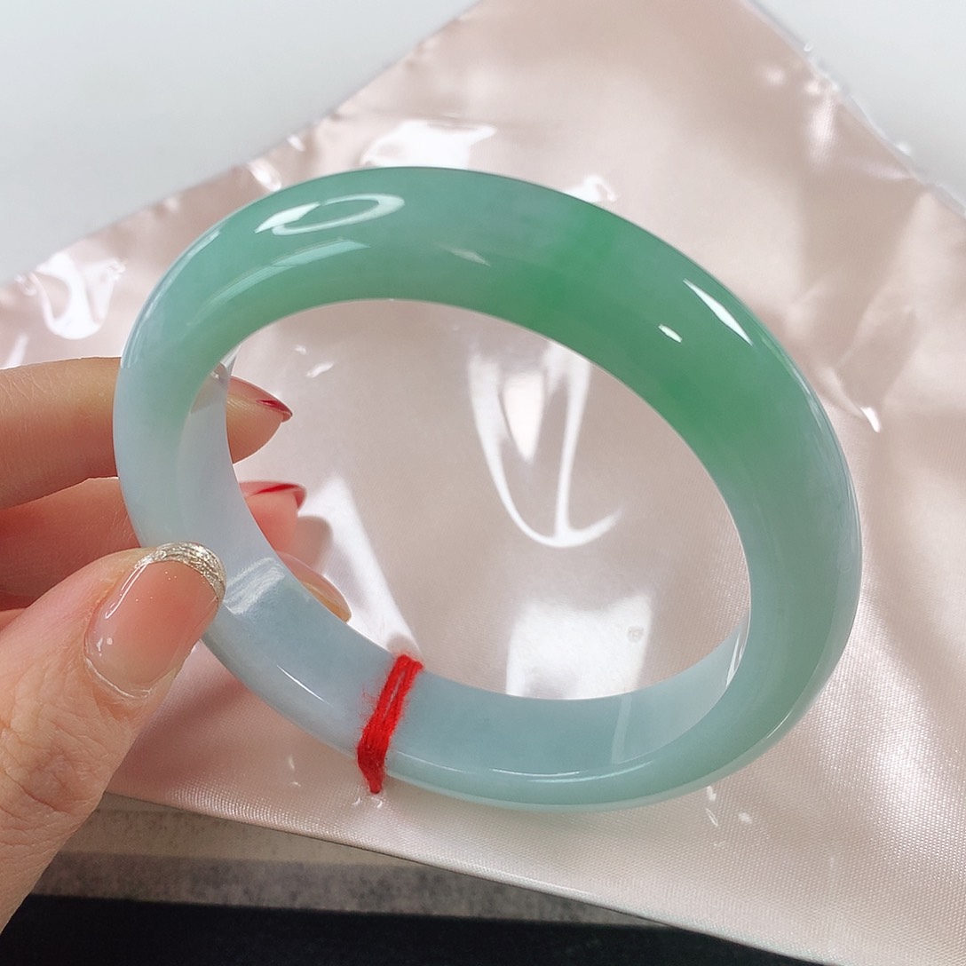 翡翠手镯未镶嵌夜*空 正圈