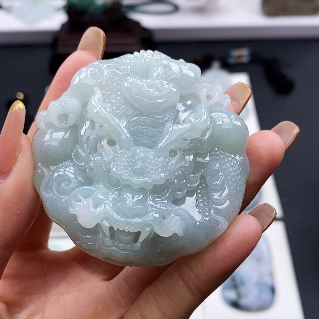 翡翠颈饰未镶嵌雙*翡翠