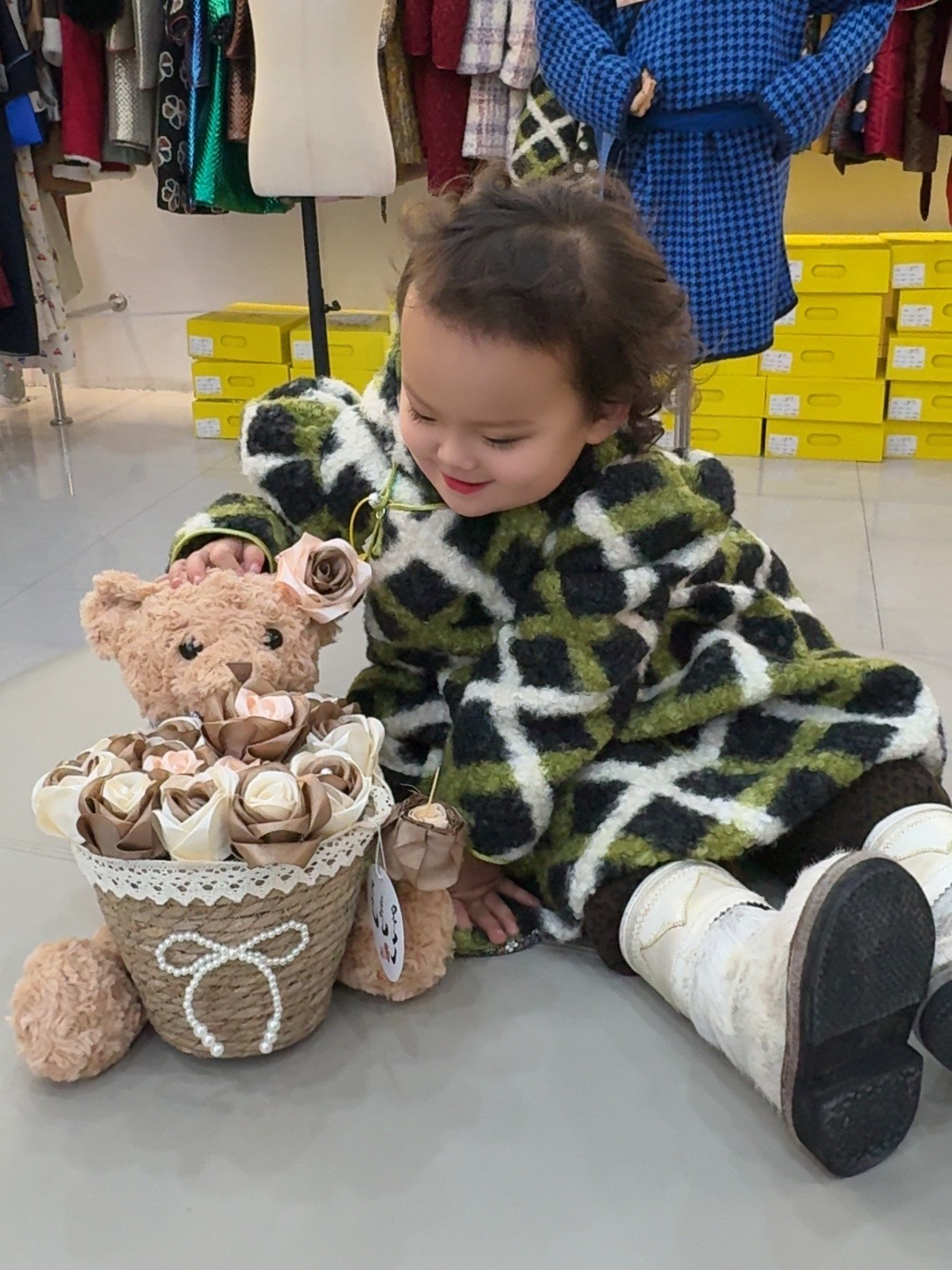 伊苏根民族服饰儿童款冬季