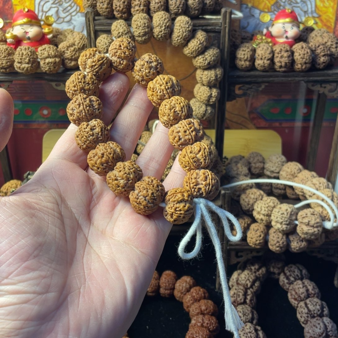 晨***曦金刚菩提手串梅花