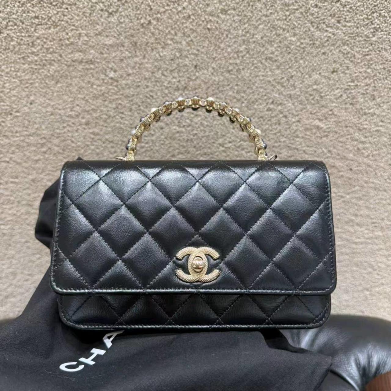 99新 Chanel/香奈儿 24P黑色油蜡皮珍珠手柄woc链条包！芯片款！