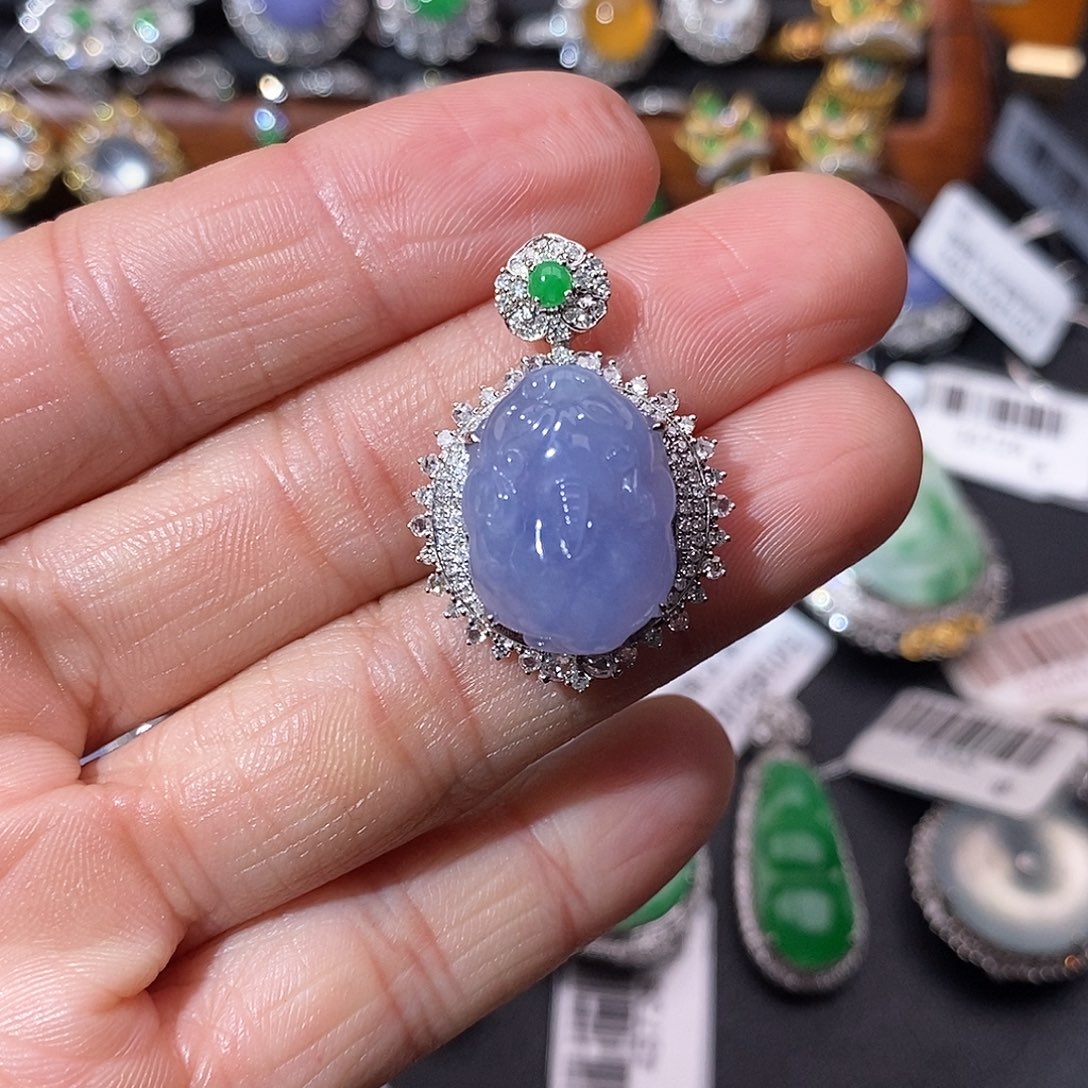 翡翠颈饰18K金镶嵌吊坠