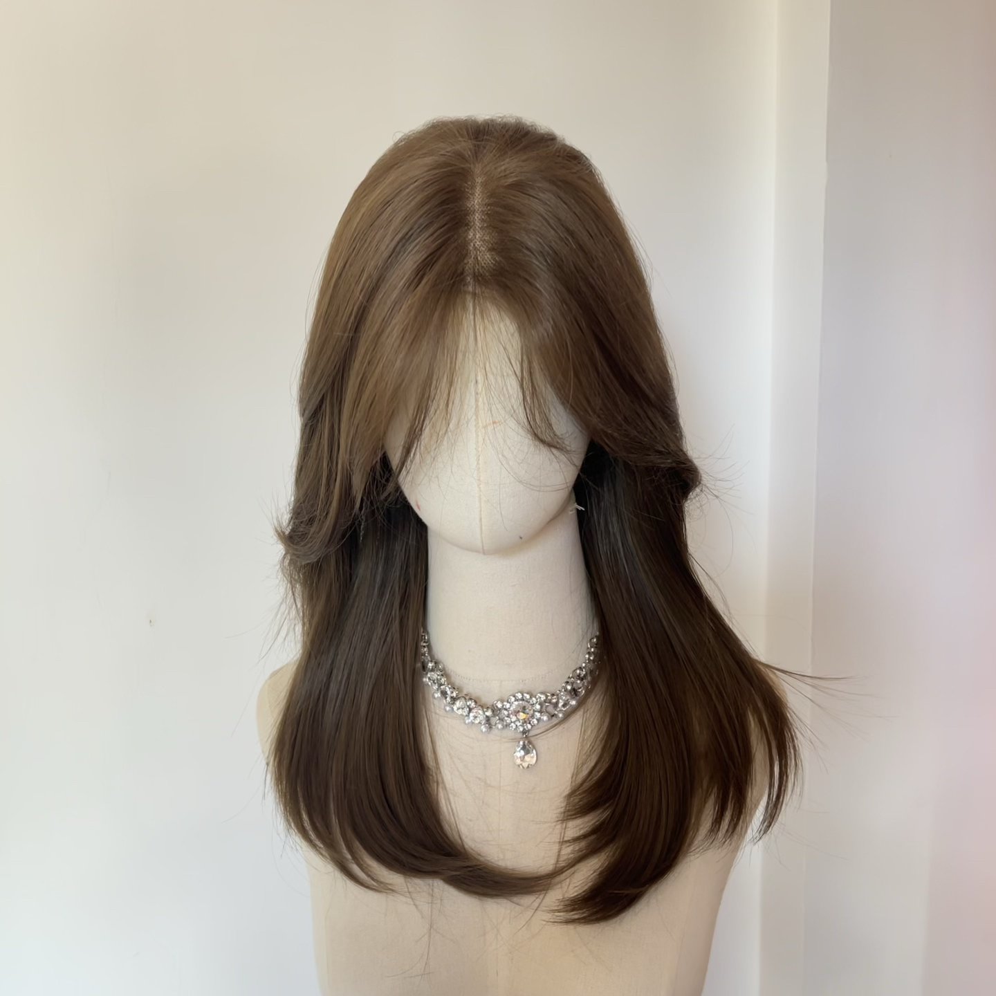 热迪专属摩羯座。冷棕色锁骨发45厘米进口发丝蕾丝假发