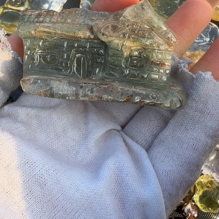 车挂未镶嵌水晶水晶……