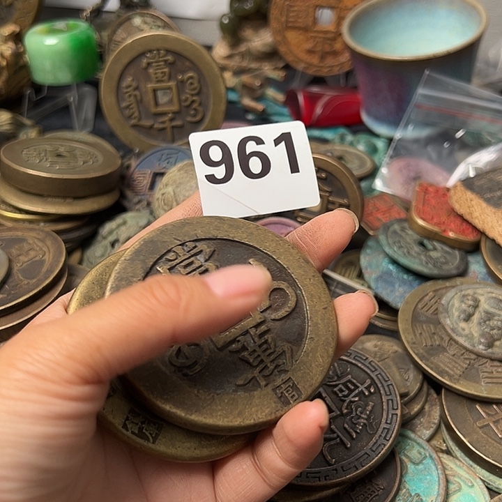 封***板铜复古文创工艺品