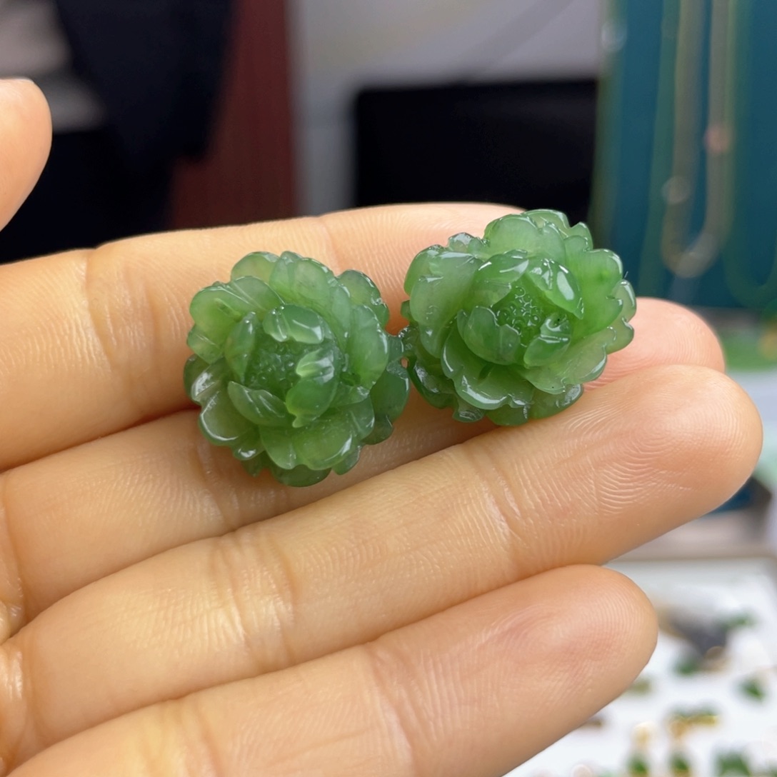 和田玉耳饰18K金镶嵌