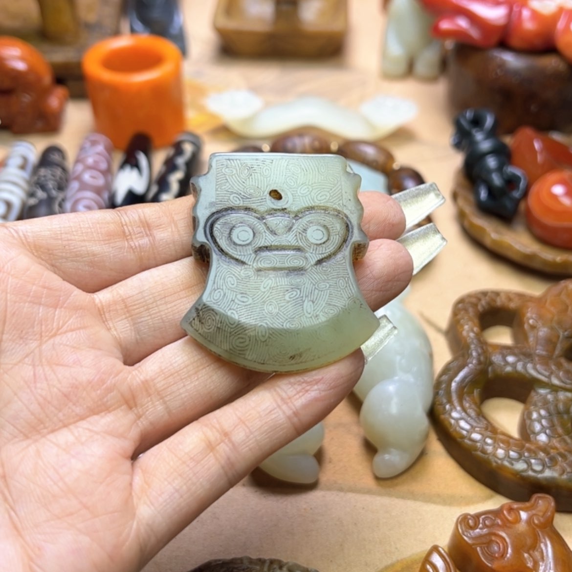 【闪购商品】蛇纹石玉颈饰未镶嵌