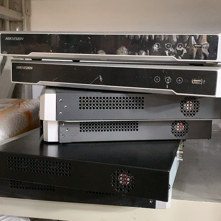 99新海康威视智能录像机智脑16路