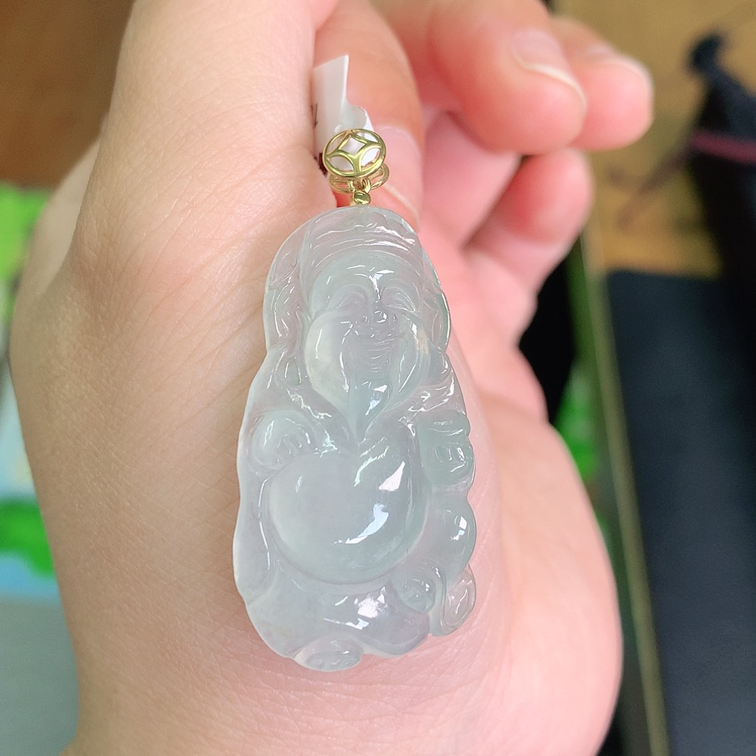 翡翠颈饰18K金镶嵌冰胶晴财神爷