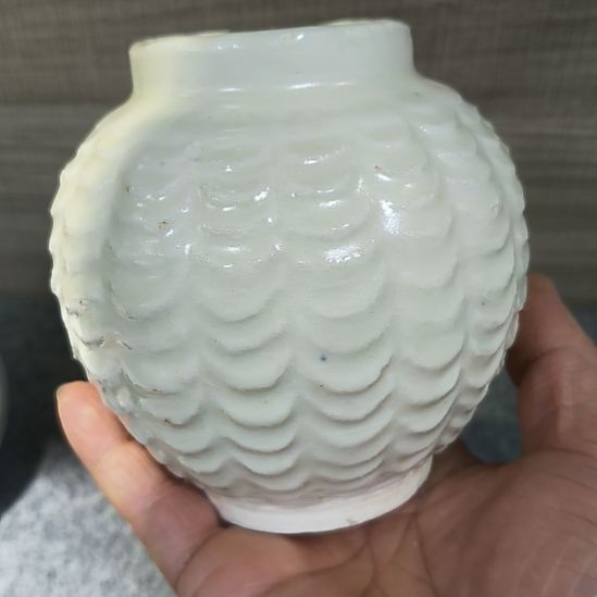 摆件陶罐子。。。。。。。。。。。。。。。。。。。