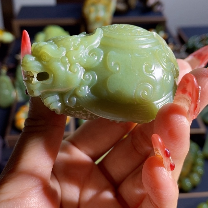 和田玉把件未镶嵌按***笔