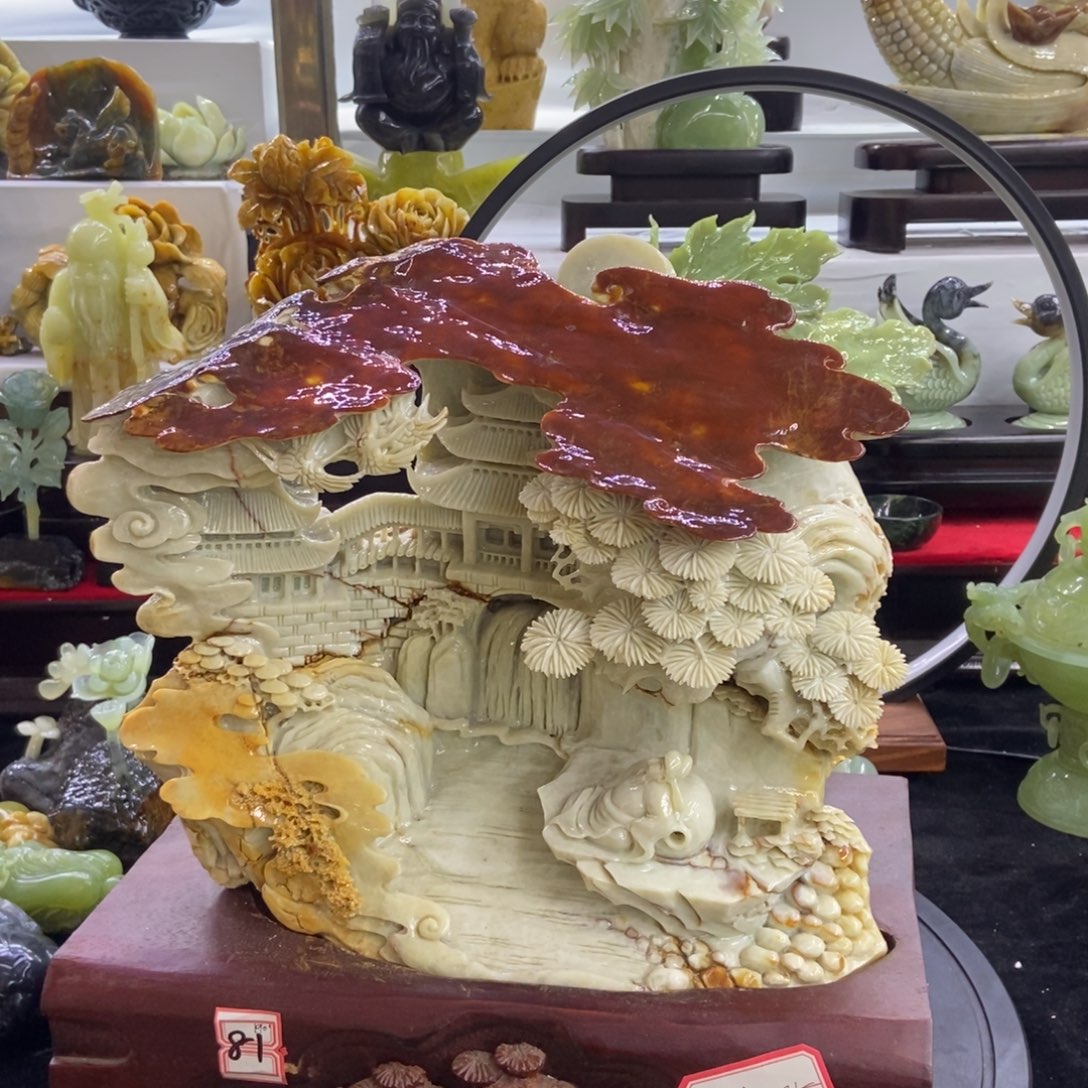 逍***明石材天然岫岩玉摆件