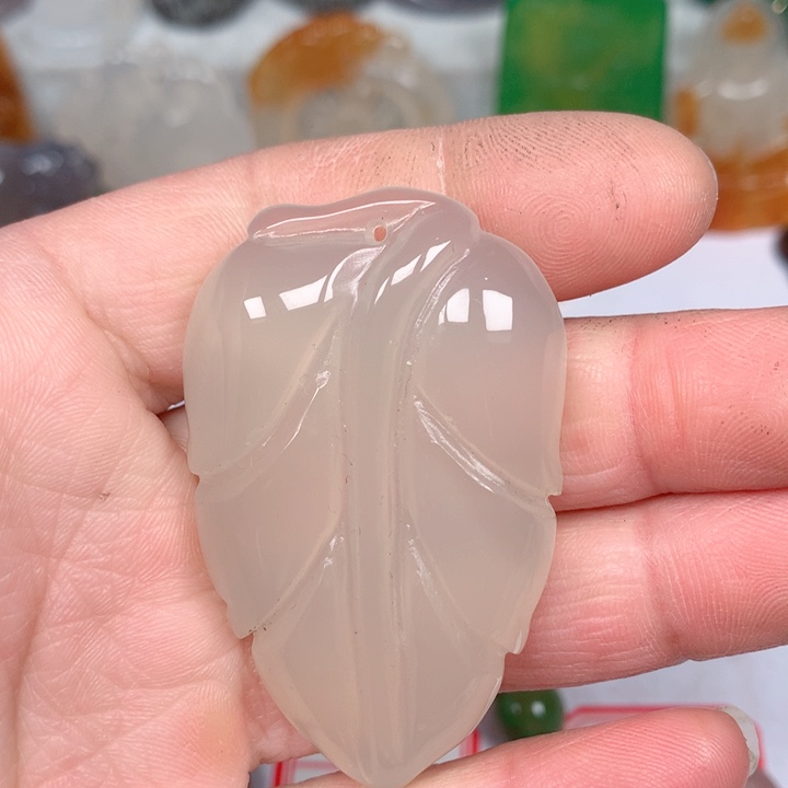 玛瑙/玉髓颈饰未镶嵌彼**开