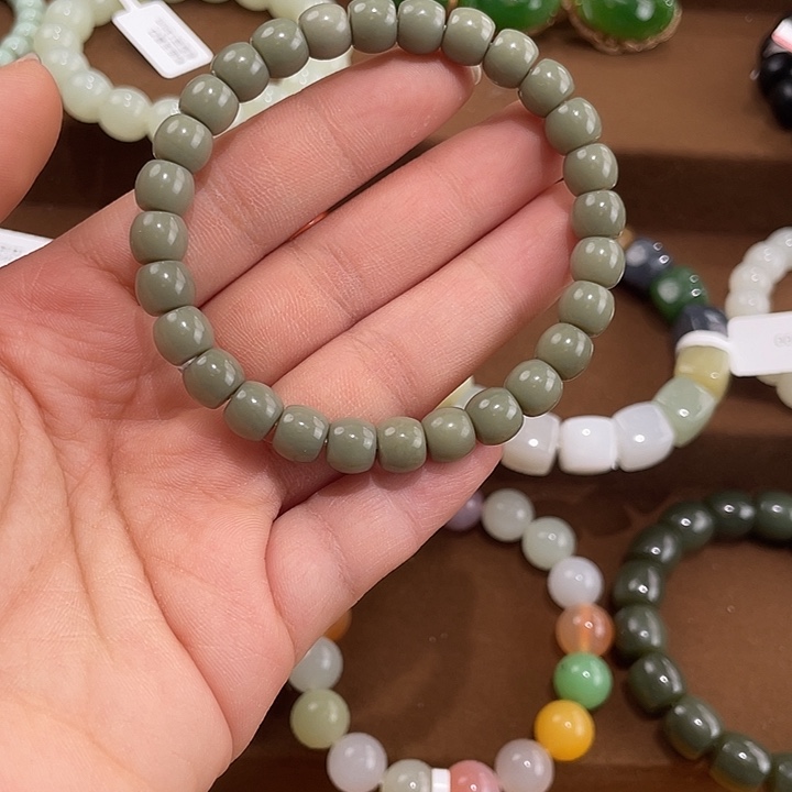 和田玉未镶嵌手串