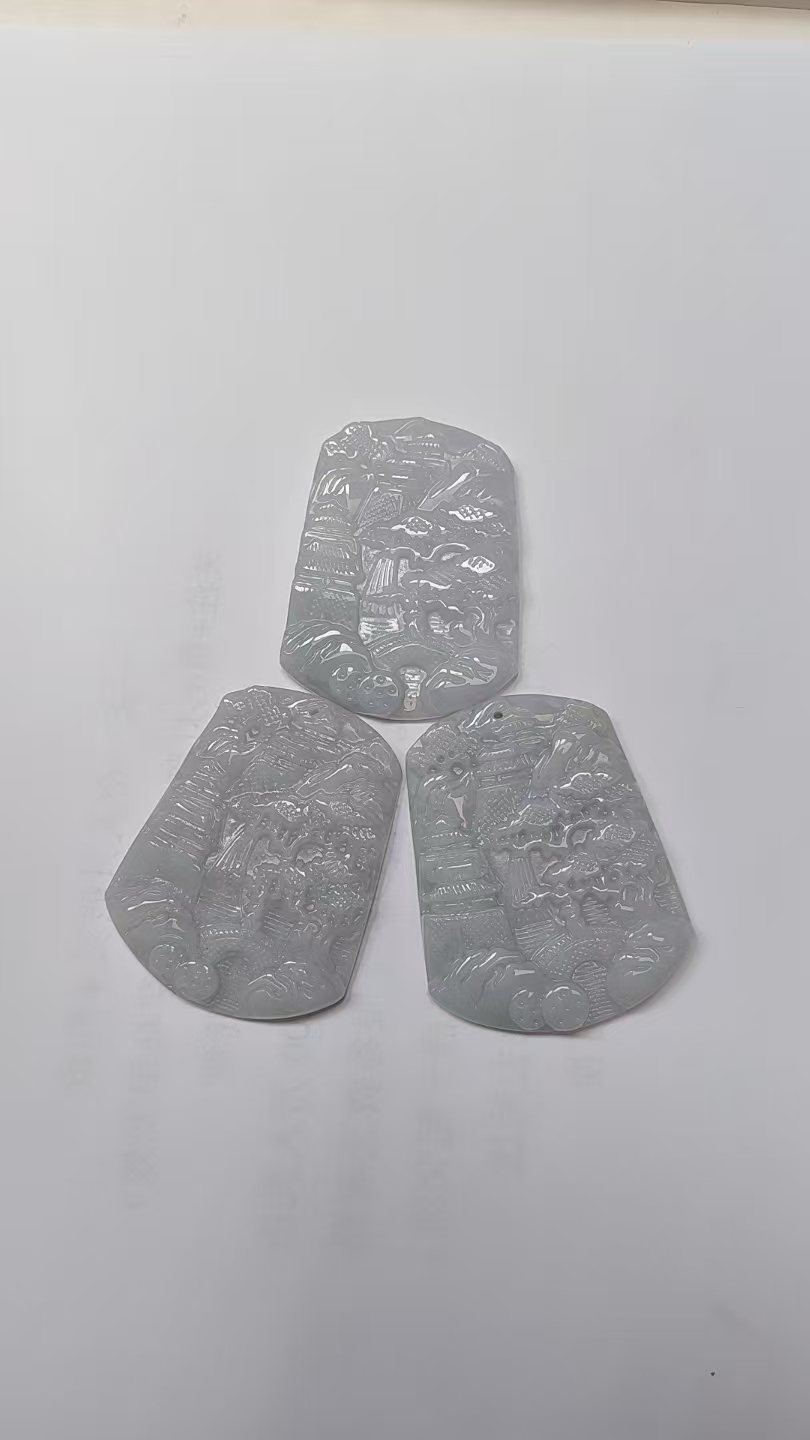 天然缅甸A货翡翠山水牌（多样性发其一）