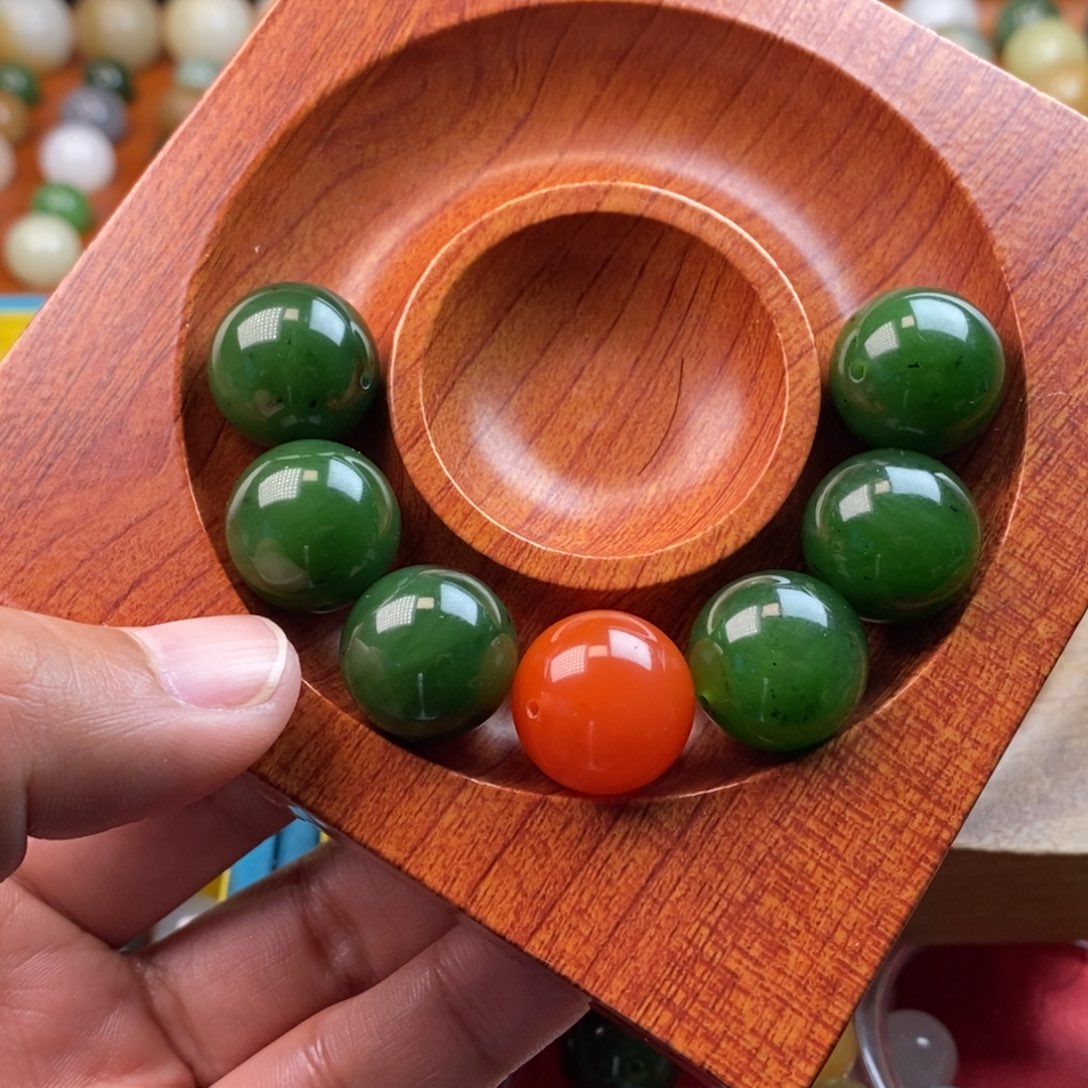 无***谓和田玉未镶嵌珠宝奇石卡16y