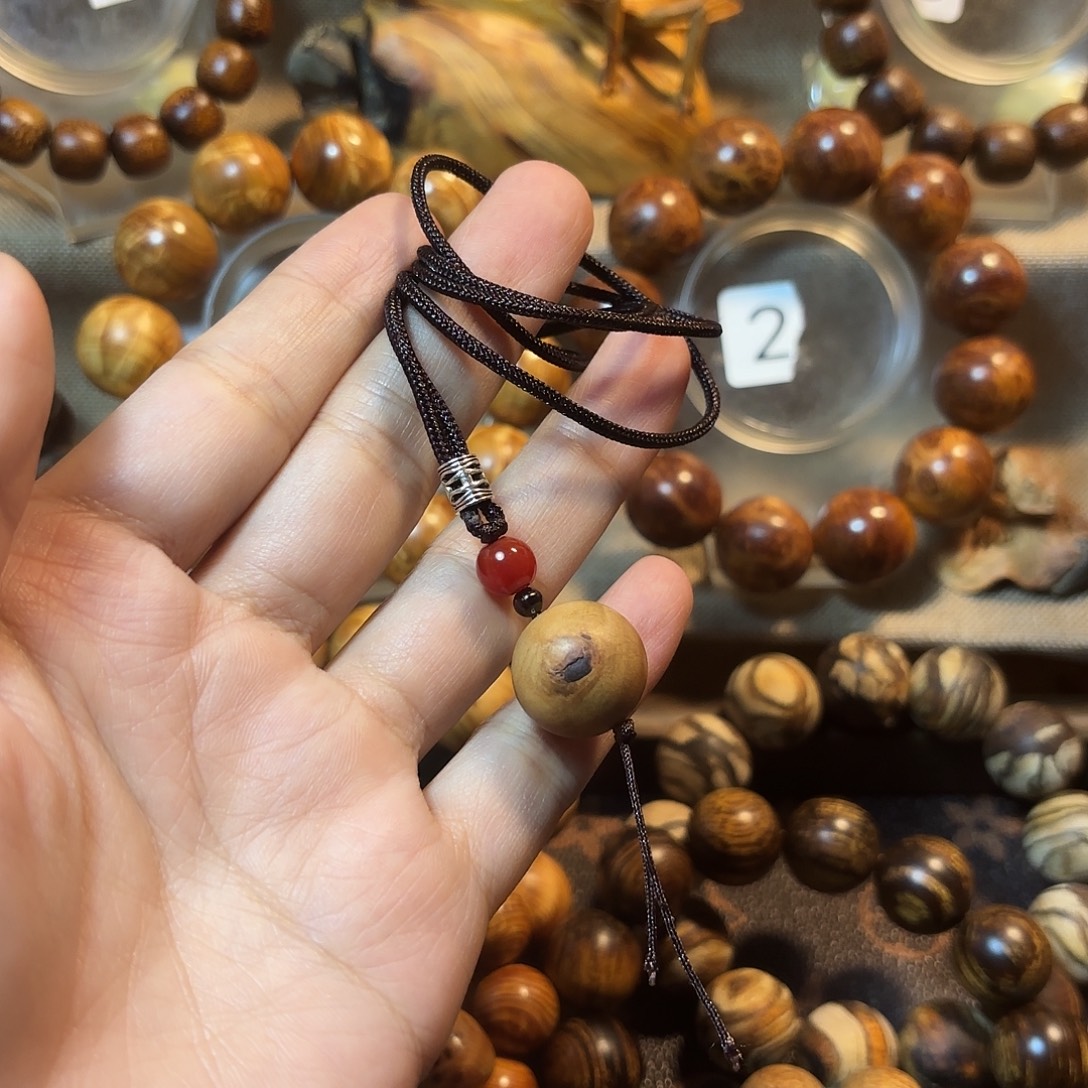 檀香木微瑕碳化老山檀香1.8单珠脖挂链