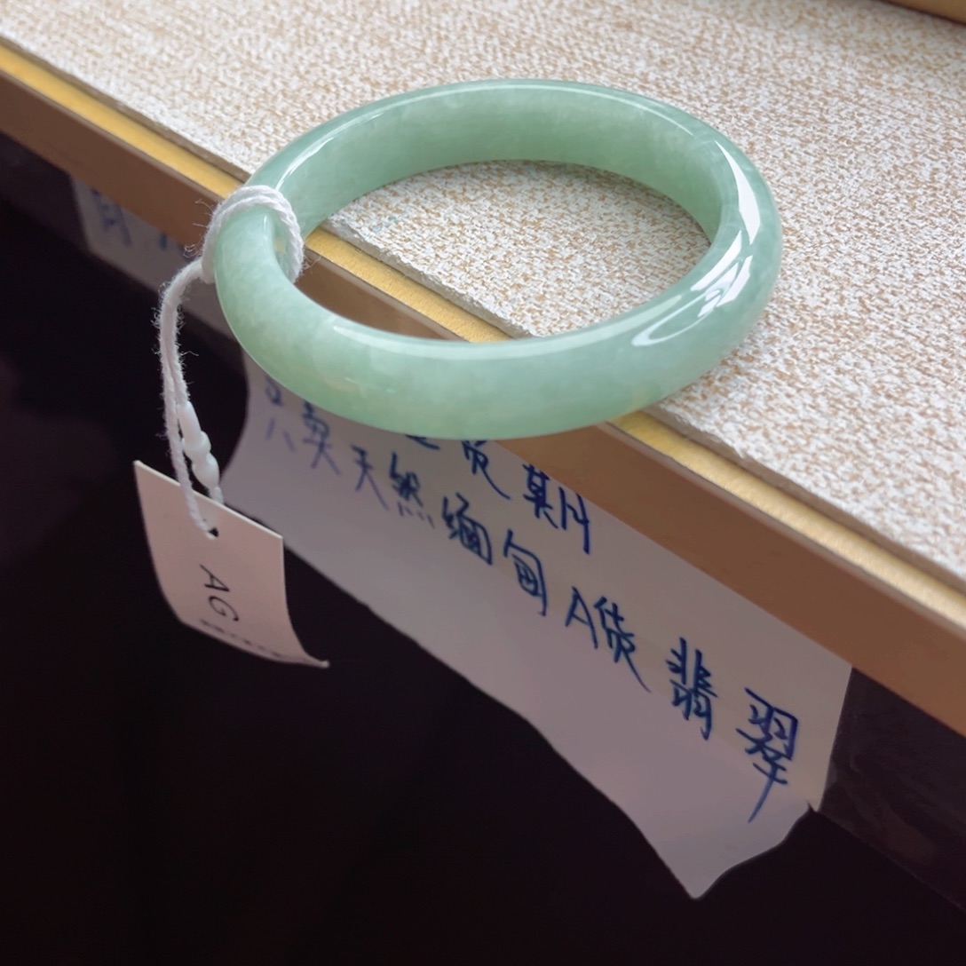 翡翠未镶嵌手镯手镯