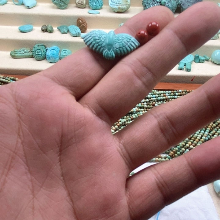 南红玛瑙未镶嵌珠宝半成品岁**年