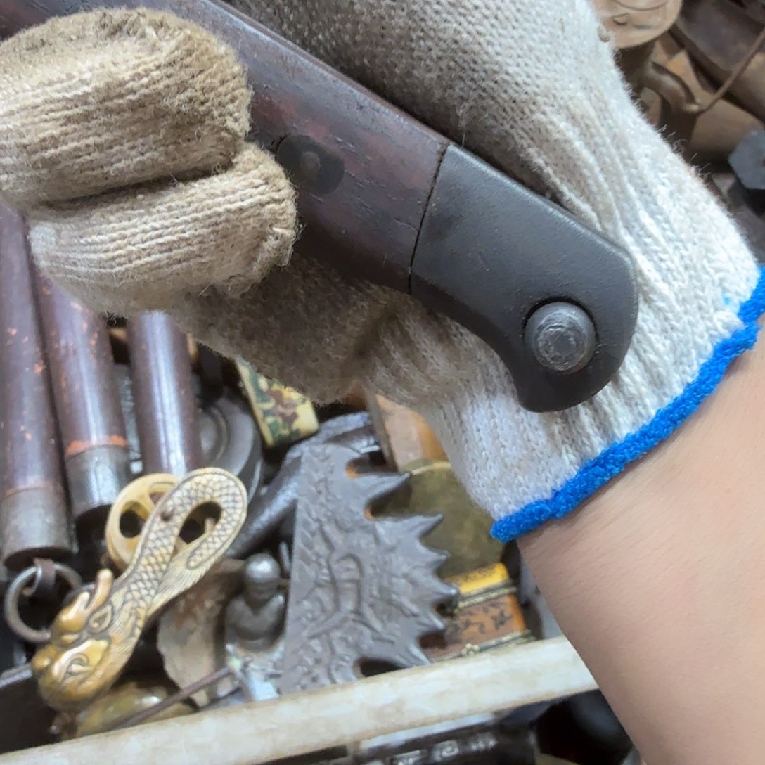 如***风一物一图，工艺品。