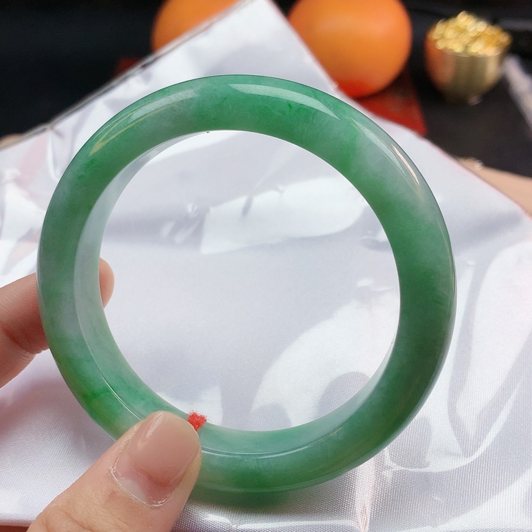 翡翠手镯未镶嵌57圈2260