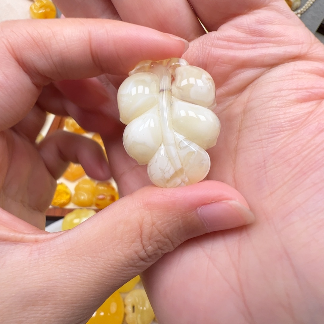 琥珀未镶嵌裸石蜜蜡