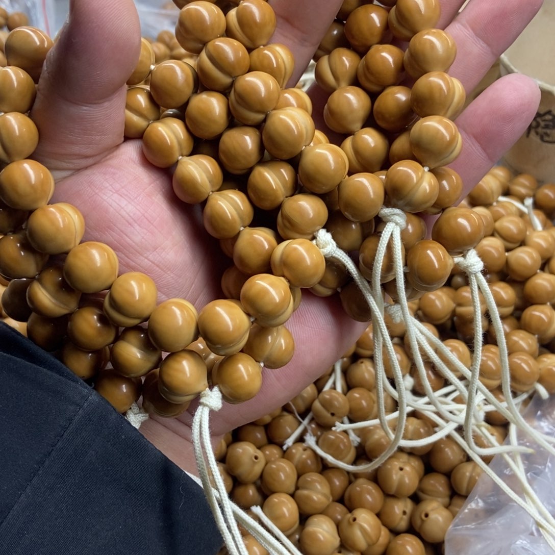 吊坠猴头核桃屁桃