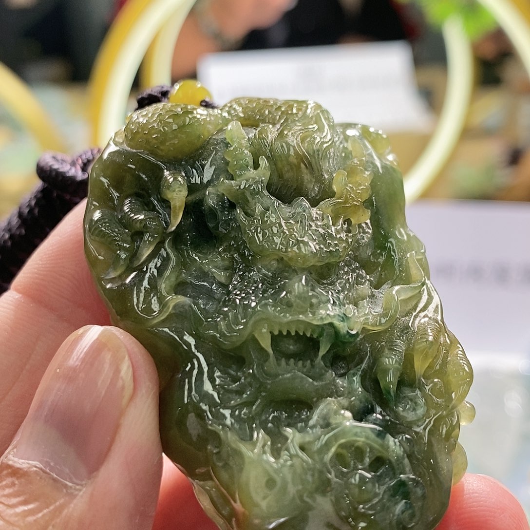 【闪购商品】翡翠颈饰未镶嵌11111111111