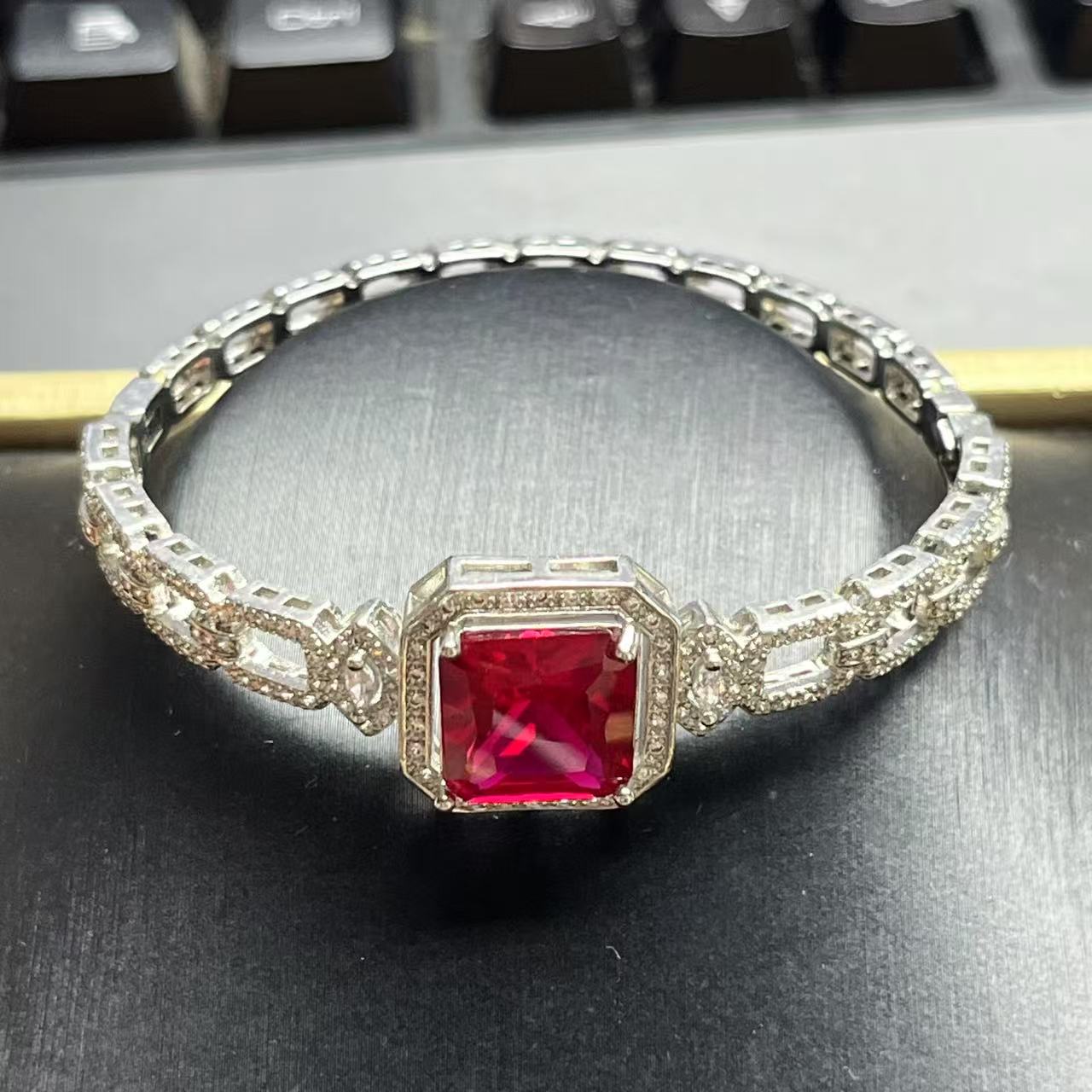 经典时尚百搭手镯DD090