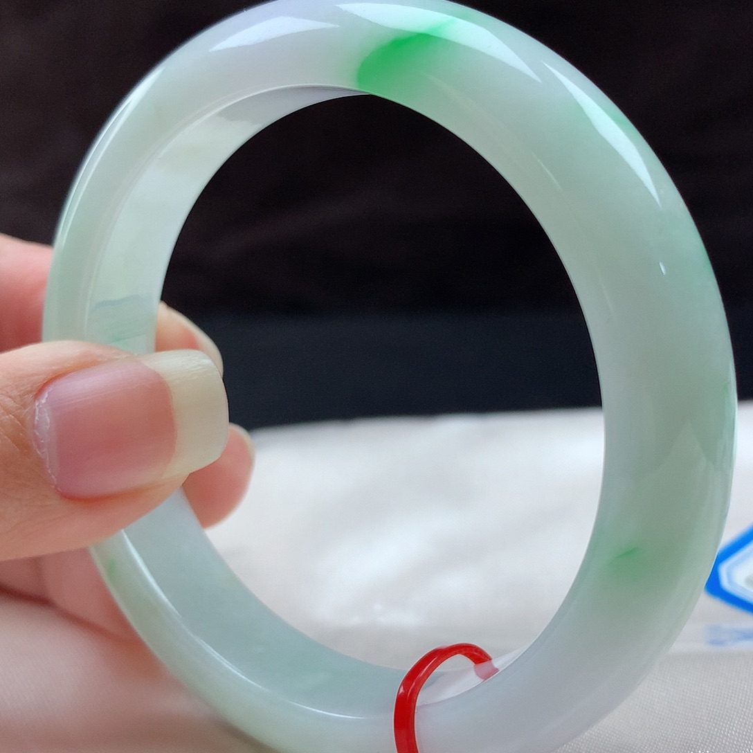 翡翠手镯未镶嵌96788，