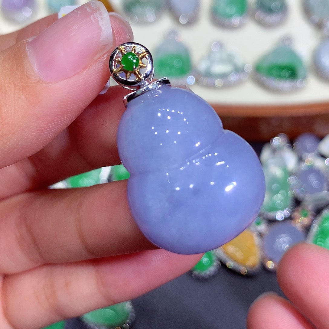 翡翠吊坠(不含链)18K金镶嵌