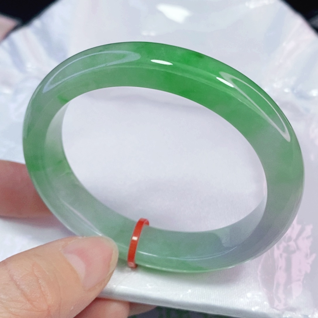 未镶嵌手镯翡翠51.8贵妃