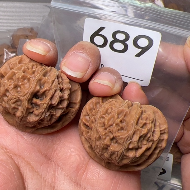 核桃全品宫灯38尺689