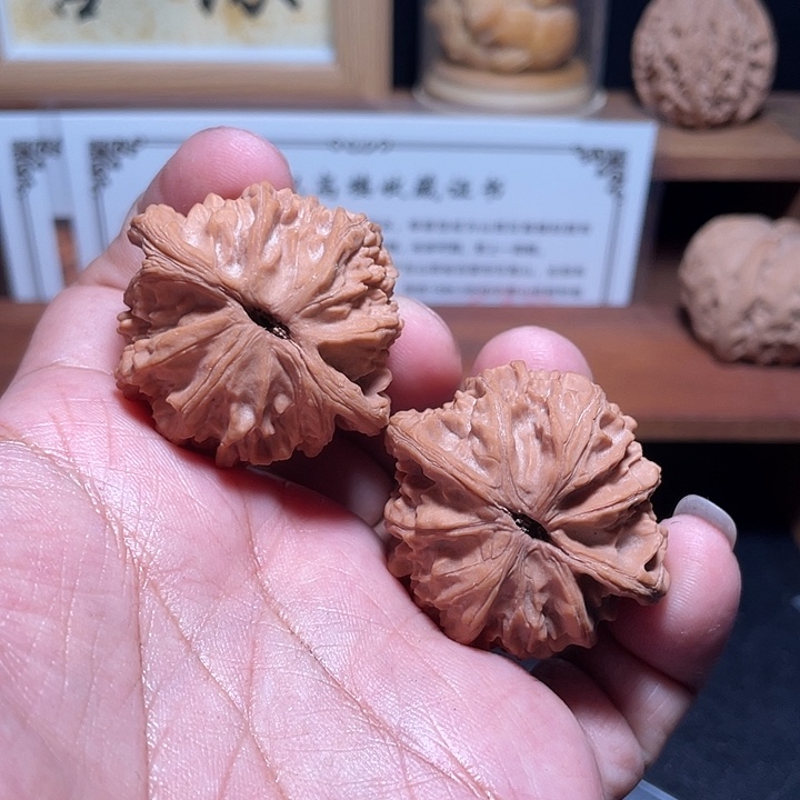 张***佰把件文玩核桃灯笼40尺