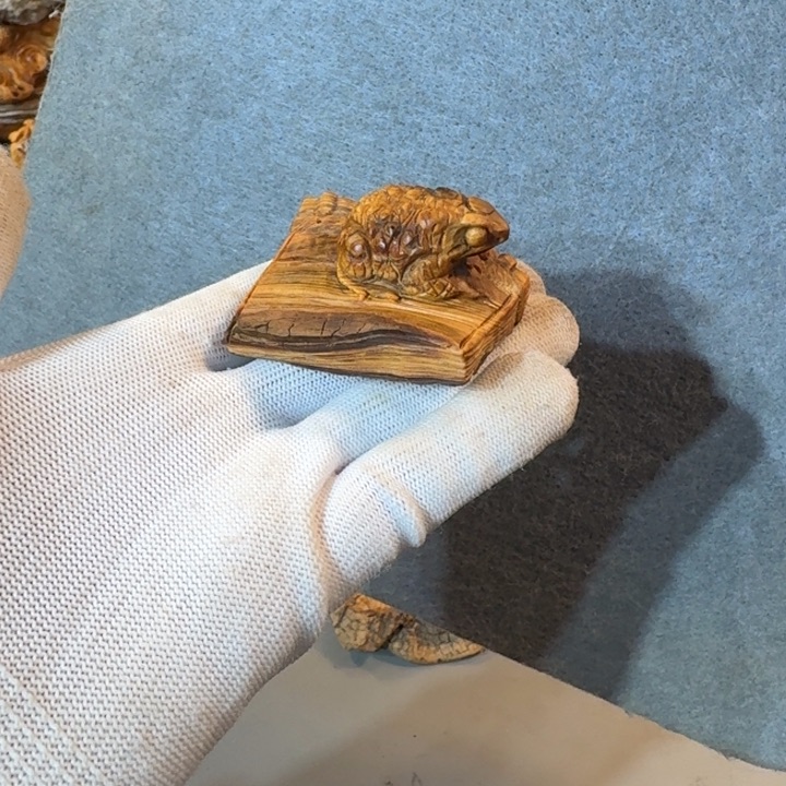 崖柏摆件手把件等