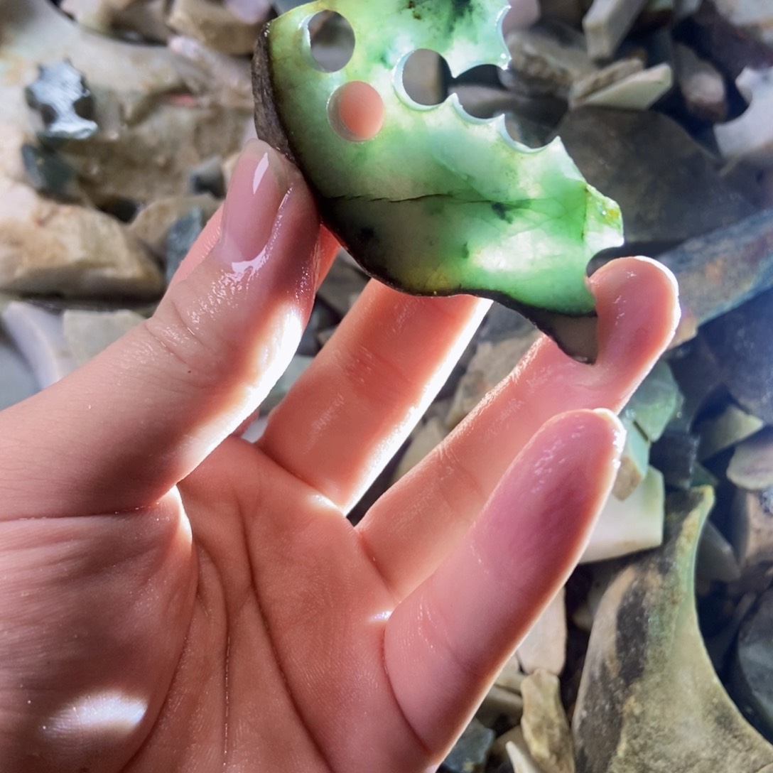 翡翠未镶嵌颈饰天然翡翠