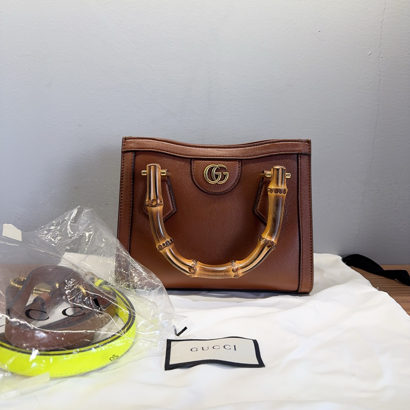 99新 GUCCI/古驰 黛安娜mini竹节包 棕色 手提斜挎包 035标