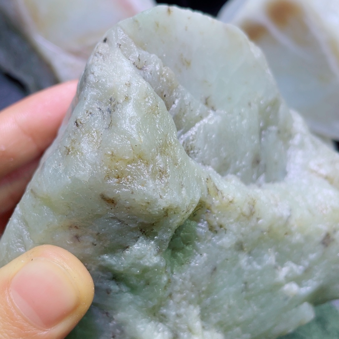 和田玉未镶嵌珠宝半成品