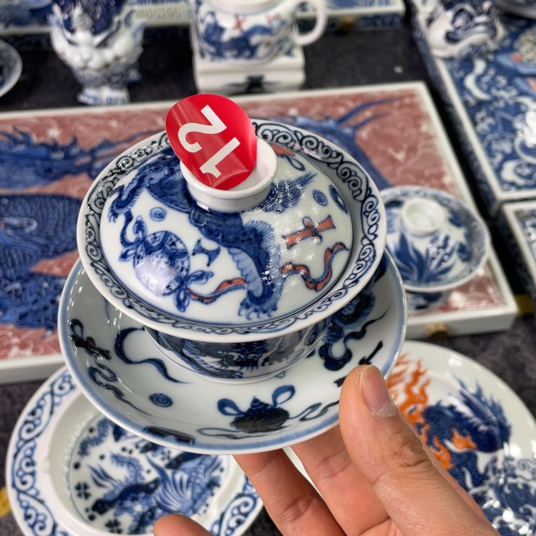 沧*景德镇手工手绘陶瓷